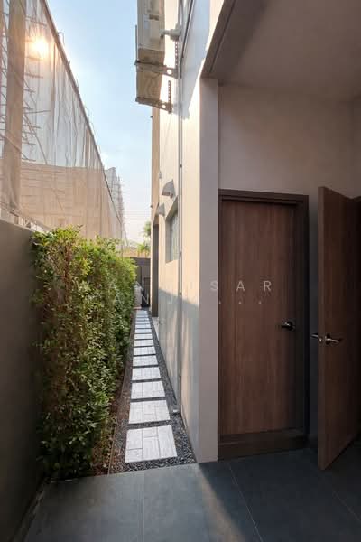 ขายบ้านเดี่ยว/บ้านเเฝด วิภาวดี ใกล้สนามบินดอนเมือง Luxury Hidden Gem, Bangkok, Talat Bang Khen, Lak Si, Bangkok, 4 Bedrooms, 421 sqm, Single Detached House For Sale, by Wanvisar Panjarongkha, 500339946 - DDproperty.com