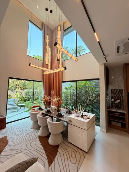 ขายบ้านเดี่ยว/บ้านเเฝด วิภาวดี ใกล้สนามบินดอนเมือง Luxury Hidden Gem, Bangkok, Talat Bang Khen, Lak Si, Bangkok, 4 Bedrooms, 421 sqm, Single Detached House For Sale, by Wanvisar Panjarongkha, 500339946 - DDproperty.com