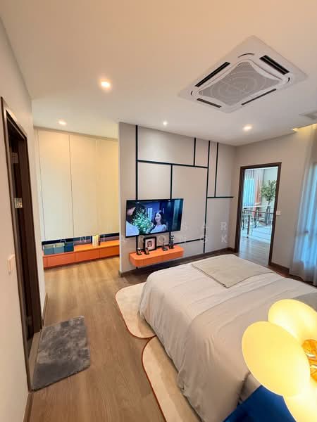 ขายบ้านเดี่ยว/บ้านเเฝด วิภาวดี ใกล้สนามบินดอนเมือง Luxury Hidden Gem, Bangkok, Talat Bang Khen, Lak Si, Bangkok, 4 Bedrooms, 421 sqm, Single Detached House For Sale, by Wanvisar Panjarongkha, 500339946 - DDproperty.com
