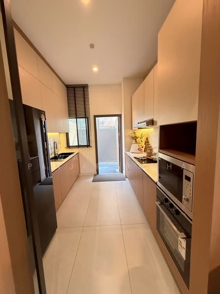 ขายบ้านเดี่ยว/บ้านเเฝด วิภาวดี ใกล้สนามบินดอนเมือง Luxury Hidden Gem, Bangkok, Talat Bang Khen, Lak Si, Bangkok, 4 Bedrooms, 421 sqm, Single Detached House For Sale, by Wanvisar Panjarongkha, 500339946 - DDproperty.com