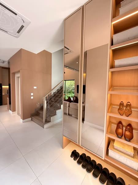 WPDD-120 ขายบ้านเดี่ยว/บ้านเเฝด วิภาวดี ใกล้สนามบินดอนเมือง Luxury Hidden Gem, Bangkok, Talat Bang Khen, Lak Si, Bangkok, 4 Bedrooms, 295 sqm, Semi-Detached House (Twin House) For Sale, by วันวิสาข์ ปัญจรงคะ, 500339963 - DDproperty.com