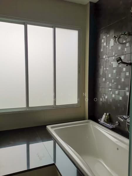 Baan Klang Krung Grande Vienna Rama 3, Bangkok, Rama 3 Road, Bang Pong Pang, Yan Nawa, Bangkok, 3 Bedrooms, 340 sqm, Townhouse For Sale, by Amarin Sitthidhoon, 500339968 - DDproperty.com