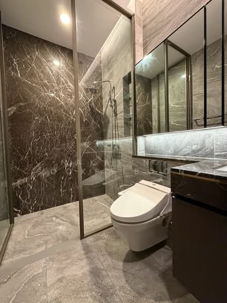 The Esse Sukhumvit 36, Bangkok, Soi Sukhumvit 36, Sukhumvit Road, Phra Kanong, Khlong Toei, Bangkok, 1 Bedroom, 38 sqm, Condo For Rent, by Nakarin Sookpaiboon, 500339979 - DDproperty.com