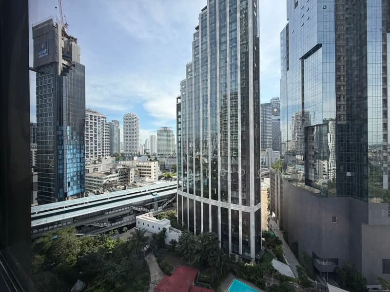 The Esse Sukhumvit 36, Bangkok, Soi Sukhumvit 36, Sukhumvit Road, Phra Kanong, Khlong Toei, Bangkok, 1 Bedroom, 38 sqm, Condo For Rent, by Nakarin Sookpaiboon, 500339979 - DDproperty.com