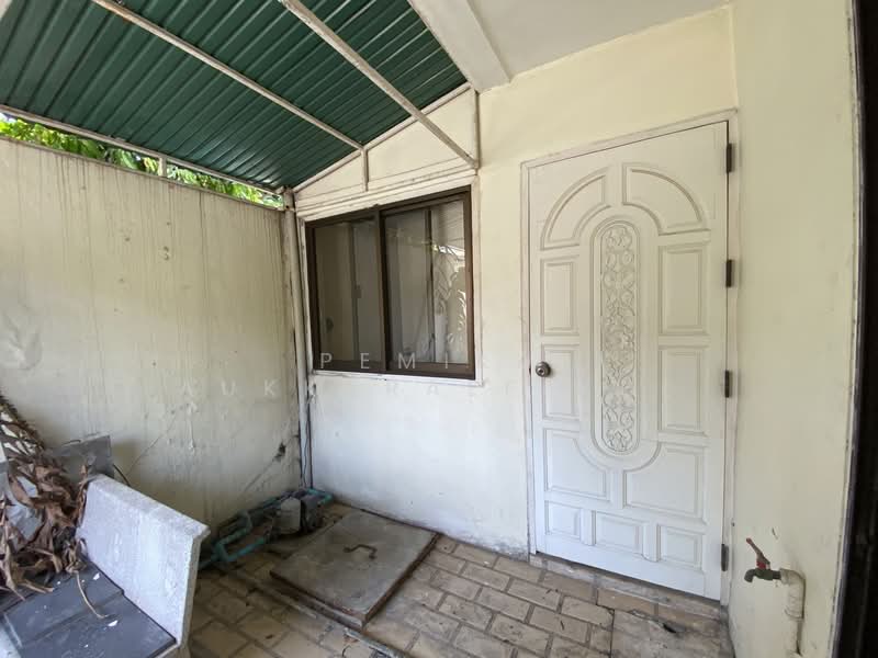 undefined, Bangkok, Phra Kanong, Khlong Toei, Bangkok, 4 Bedrooms, 290 sqm, Townhouse For Sale, by Pemika Aukkaraleekul, 500339988 - DDproperty.com