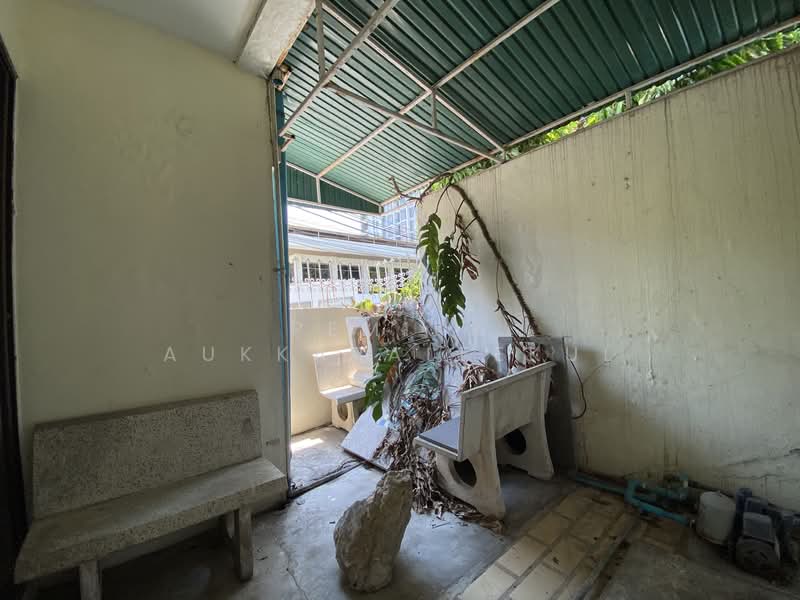 undefined, Bangkok, Phra Kanong, Khlong Toei, Bangkok, 4 Bedrooms, 290 sqm, Townhouse For Sale, by Pemika Aukkaraleekul, 500339988 - DDproperty.com
