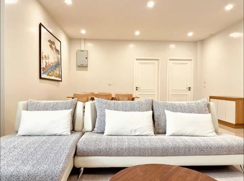 Land with Building in Sukhumvit 56, Bangkok, Bang Chak, Phra Khanong, Bangkok, 2 Bedrooms, 500 sqm, Single Detached House For Sale, by Amarin Sitthidhoon, 500340011 - DDproperty.com
