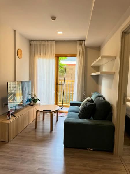 The Base Sukhumvit 50, Bangkok, Soi Roem Charoen 1, Sukhumvit 50 Road, Phra Kanong, Khlong Toei, Bangkok, 1 Bedroom, 32 sqm, Condo For Rent, by Praewpakar Soontawong, 500340050 - DDproperty.com