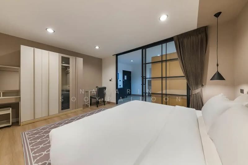 State Tower, Bangkok, 1055 Silom Road, Silom, Bang Rak, Bangkok, 3 Bedrooms, 140 sqm, Condo For Rent, by Nakarin  Sookpaiboon, 500340096 - DDproperty.com