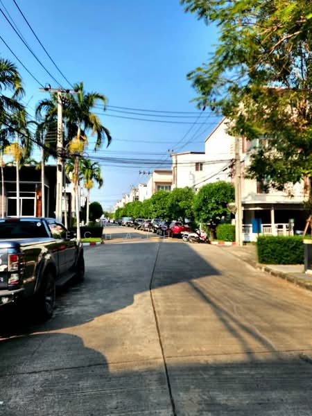 เดอะริคโค้ ทาวน์ วัชรพล(The Ricco Town Watcharapol), กรุงเทพ, Ruammit Pattana, Khlong Tan Nuea, ท่าแร้ง, บางเขน, กรุงเทพ, 170 ตร.ม., ทาวน์เฮ้าส์ ขาย, โดย Natasa Techathonthanakhun, 500340166 - DDproperty.com