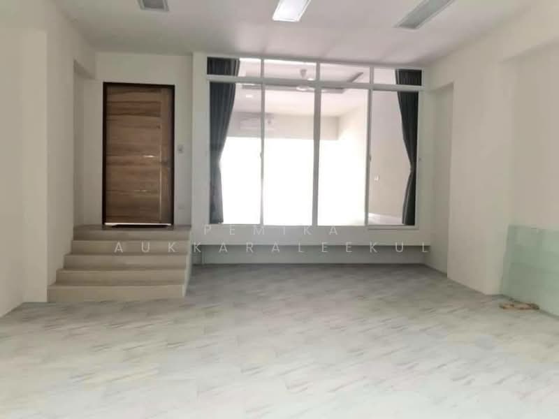The Natural Place, Bangkok, 333 Soi Sukhumvit 31, Khlong Tan Nua, Watthana, Bangkok, 4 Bedrooms, 400 sqm, Townhouse For Sale, by Pemika Aukkaraleekul, 500340256 - DDproperty.com