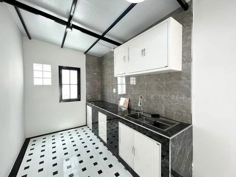 Single house for sale in Laddarom Village, Sriracha, Chon Buri (Pattaya), Surasak, Si Racha, Chon Buri (Pattaya), 3 Bedrooms, 300 sqm, Single Detached House For Sale, by A House Property Co.,Ltd., 500340265 - DDproperty.com