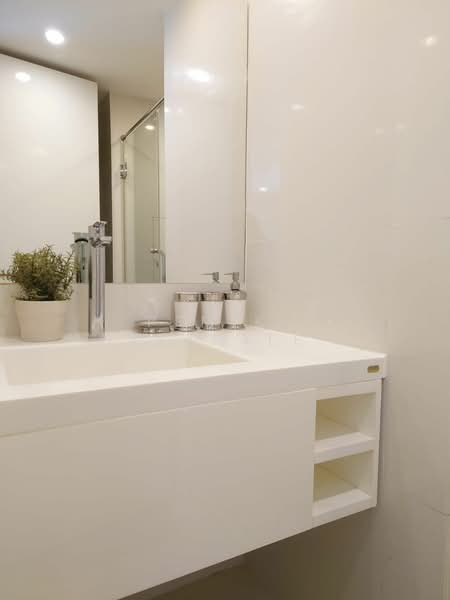 Collezio Sathorn-Pipat, Bangkok, 41 Soi Pipat 1 Silom Road, Silom, Bang Rak, Bangkok, 2 Bedrooms, 63 sqm, Condo For Sale, by Pemika Aukkaraleekul, 500340277 - DDproperty.com