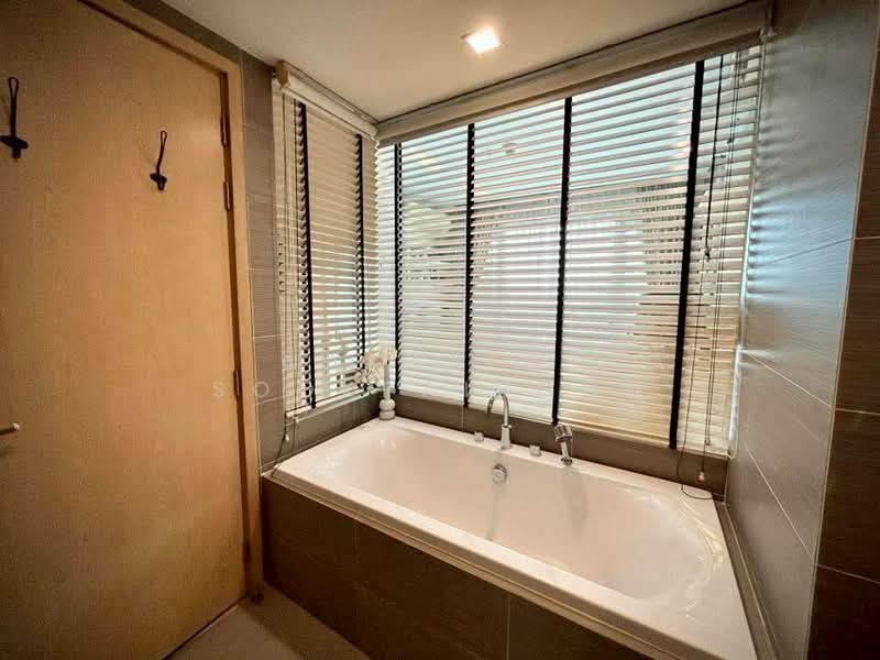 Siri At Sukhumvit, Bangkok, 902 Sukhumvit Road, Phra Kanong, Khlong Toei, Bangkok, 2 Bedrooms, 70 sqm, Condo For Rent, by Nakarin  Sookpaiboon, 500340300 - DDproperty.com