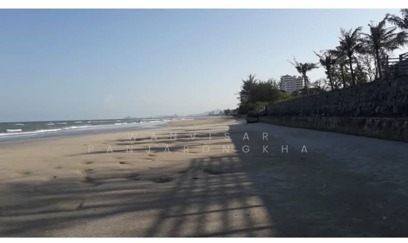 ที่ดินติดหาดหัวหิน ใกล้สนามบินหัวหิน ทำเลทองสำหรับการลงทุน, ประจวบคีรีขันธ์, หัวหิน, ประจวบคีรีขันธ์, 3,284 ตร.ม., ที่ดิน ขาย, โดย Wanvisar Panjarongkha, 500340326 - DDproperty.com