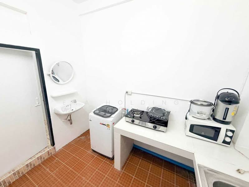 นิรันดร์ทาวน์เฮ้าส์, Bangkok, Bang Chak, Phra Khanong, Bangkok, 3 Bedrooms, 80 sqm, Townhouse For Rent, by ERA Holding (Thailand) Co., Ltd., 500340403 - DDproperty.com