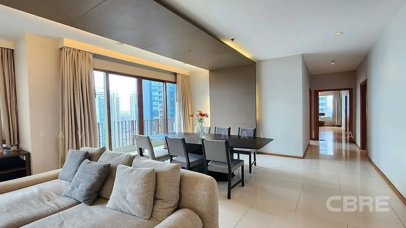 The Emporio Place, Bangkok, 93 Soi Sukhumvit 24, Sukhumvit Road, Khong Tan, Khlong Toei, Bangkok, 2 Bedrooms, 101 sqm, Condo For Sale, by Paveenee Chaisriha, 500340445 - DDproperty.com