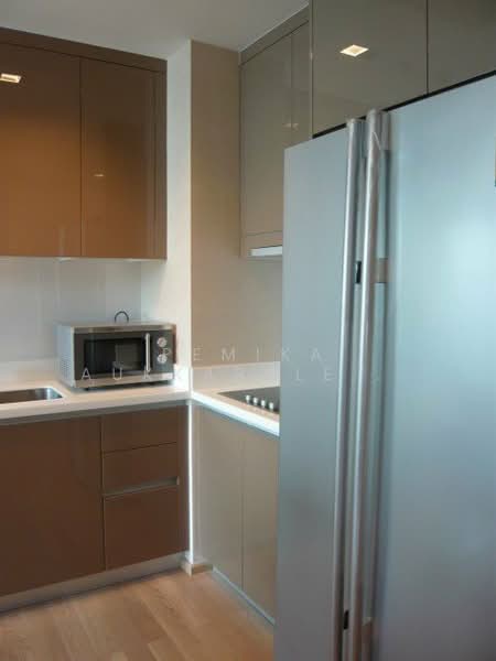 Siri At Sukhumvit, Bangkok, 902 Sukhumvit Road, Phra Kanong, Khlong Toei, Bangkok, 2 Bedrooms, 70 sqm, Condo For Sale, by Pemika Aukkaraleekul, 500340500 - DDproperty.com