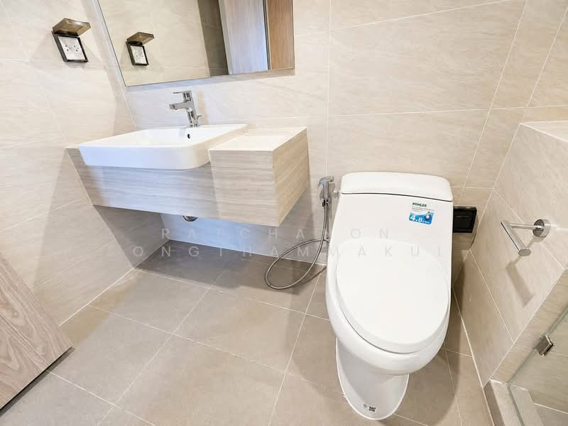THE CROWN Residences, Bangkok, Rama 4 Road, Thung Maha Mek, Sathon, Bangkok, 1 Bedroom, 45 sqm, Condo For Rent, by Ratchanon Songthammakul, 500340508 - DDproperty.com