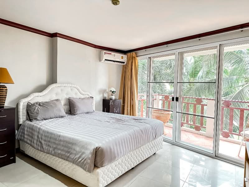 Royal Hill Resort : รอยัล ฮิลล์ รีสอร์ท, ชลบุรี, 154 ถ.ทัพพระยา, หนองปรือ, บางละมุง, ชลบุรี, 92 ตร.ม., คอนโด ขาย, โดย Chalisa Kitilimtrakul, 500340514 - DDproperty.com