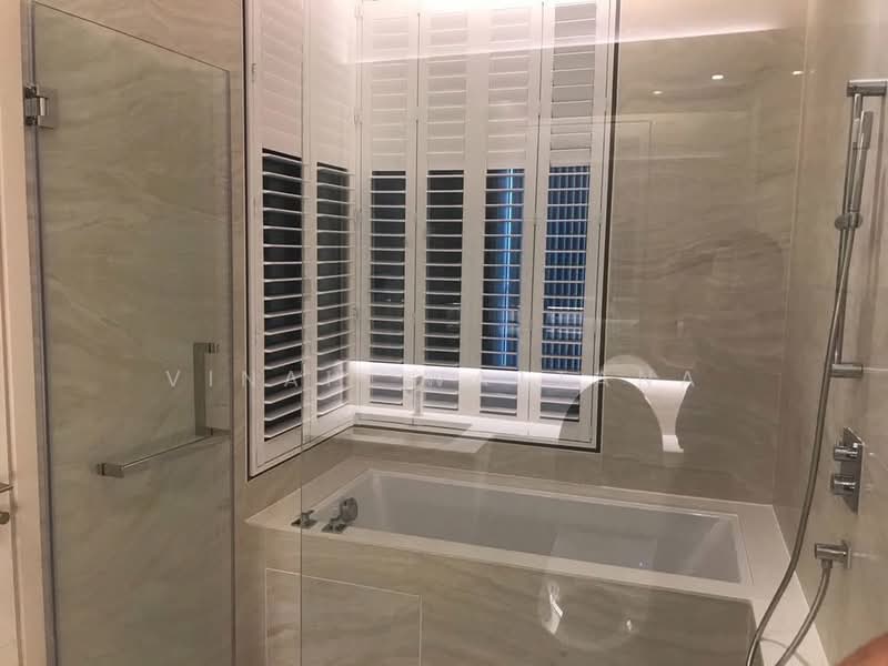 The Strand Thonglor, Bangkok, 36 Soi Sukhumvit 55, Khlong Tan Nua, Watthana, Bangkok, 2 Bedrooms, 80 sqm, Condo For Rent, by Vinai Wattana, 500340536 - DDproperty.com