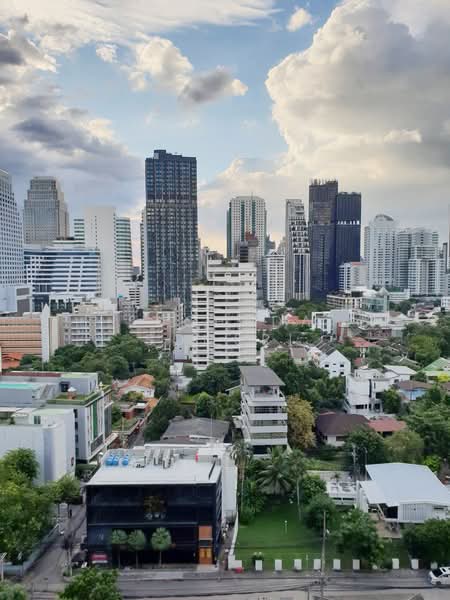 Noble Around Sukhumvit 33, Bangkok, 17 Soi Sukhumvit 33, Khlong Tan Nua, Watthana, Bangkok, Studio, 27 sqm, Condo For Rent, by Suchada Somsri, 500340568 - DDproperty.com