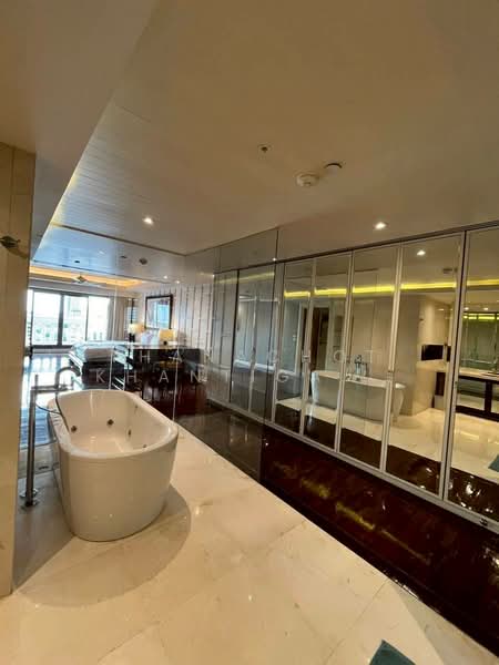 State Tower, Bangkok, 1055 Silom Road, Silom, Bang Rak, Bangkok, 2 Bedrooms, 267 sqm, Condo For Rent, by Thanachot Khantigamongun, 500340587 - DDproperty.com