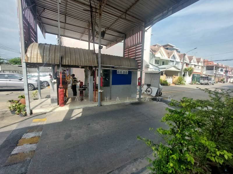 ขายอาคารพาณิชย์ 4.5 ชั้น หน้าโครงการรัชธานี 6 สายไหม, กรุงเทพ, สายไหม, กรุงเทพ, 648 ตร.ม., ตึกแถว-อาคารพาณิชย์ ขาย, โดย ERA Thailand, 500340601 - DDproperty.com