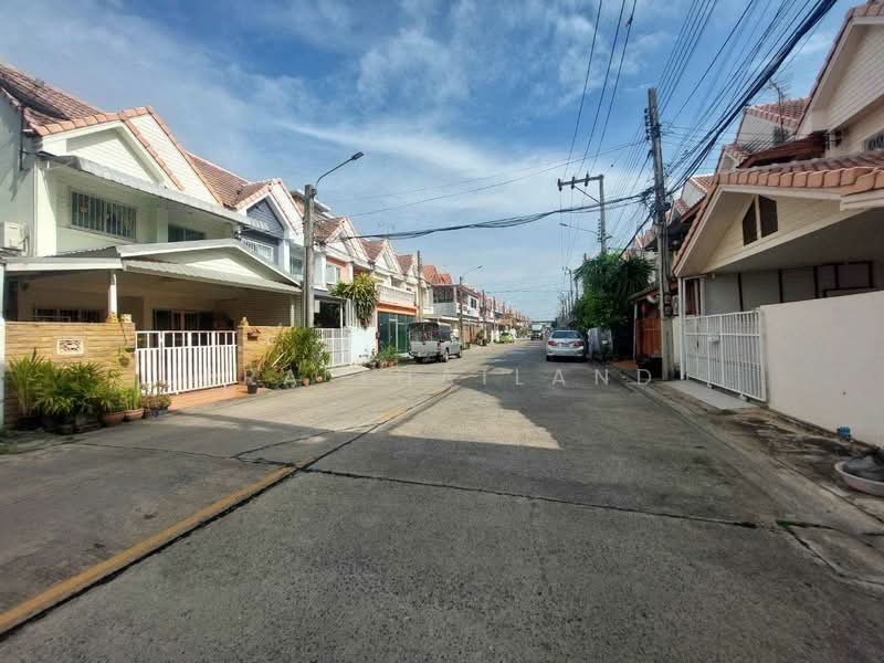 ขายอาคารพาณิชย์ 4.5 ชั้น หน้าโครงการรัชธานี 6 สายไหม, กรุงเทพ, สายไหม, กรุงเทพ, 648 ตร.ม., ตึกแถว-อาคารพาณิชย์ ขาย, โดย ERA Thailand, 500340601 - DDproperty.com