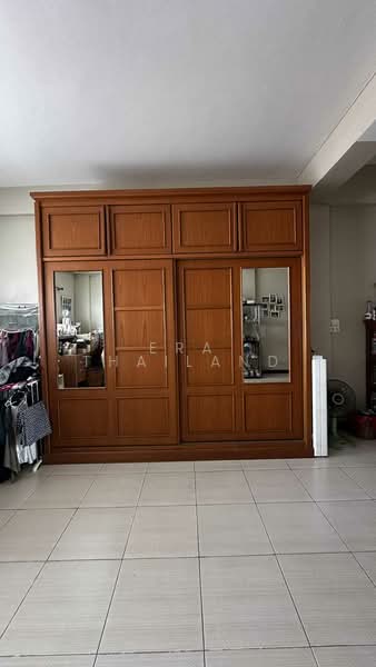 ขายอาคารพาณิชย์ 4.5 ชั้น หน้าโครงการรัชธานี 6 สายไหม, กรุงเทพ, สายไหม, กรุงเทพ, 648 ตร.ม., ตึกแถว-อาคารพาณิชย์ ขาย, โดย ERA Thailand, 500340601 - DDproperty.com