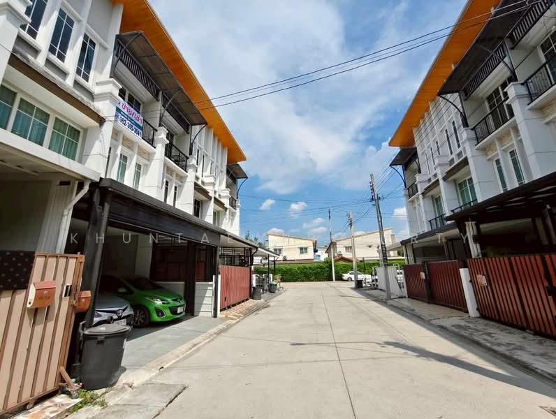 Golden Town 2 Pinklao - Charansanitwong : โกลเด้น ทาวน์ 2 ปิ่นเกล้า - จรัญสนิทวงศ์, นนทบุรี, ถนนบางกรวย-ไทรน้อย, บางกรวย, นนทบุรี, 187 ตร.ม., ทาวน์เฮ้าส์ ขาย, โดย KhunTaewProperty, 500340686 - DDproperty.com