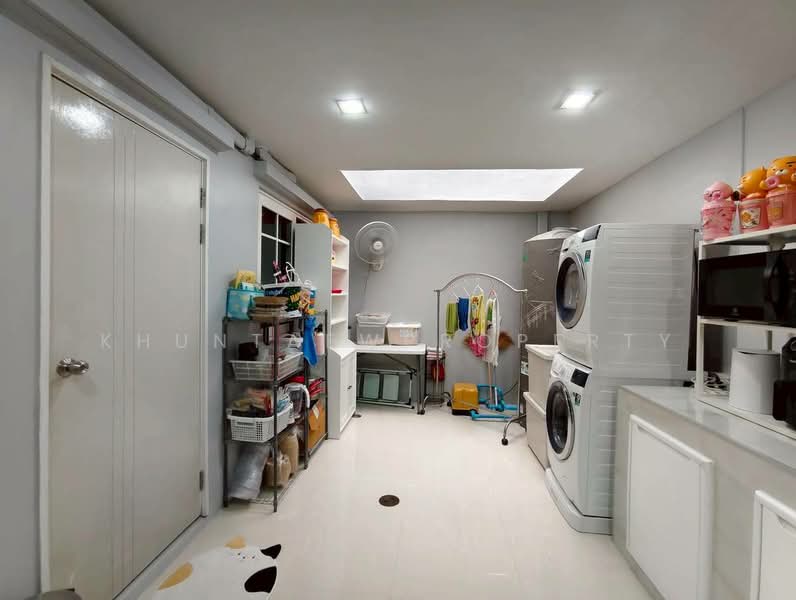 Golden Town 2 Pinklao - Charansanitwong, Nonthaburi, Bang Kruai-Sai Noi Road, Bang Kruai, Nonthaburi, 4 Bedrooms, 187 sqm, Townhouse For Sale, by KhunTaewProperty, 500340686 - DDproperty.com