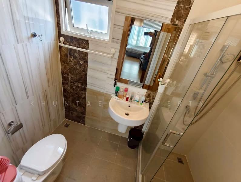 Golden Town 2 Pinklao - Charansanitwong, Nonthaburi, Bang Kruai-Sai Noi Road, Bang Kruai, Nonthaburi, 4 Bedrooms, 187 sqm, Townhouse For Sale, by KhunTaewProperty, 500340686 - DDproperty.com
