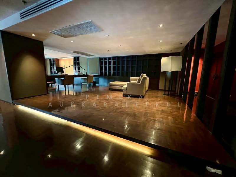 Kallista Mansion, Bangkok, 64 Soi Sukhumvit 11, Khlongtoei Nua, Watthana, Bangkok, 2 Bedrooms, 298 sqm, Condo For Sale, by Pemika Aukkaraleekul, 500340717 - DDproperty.com