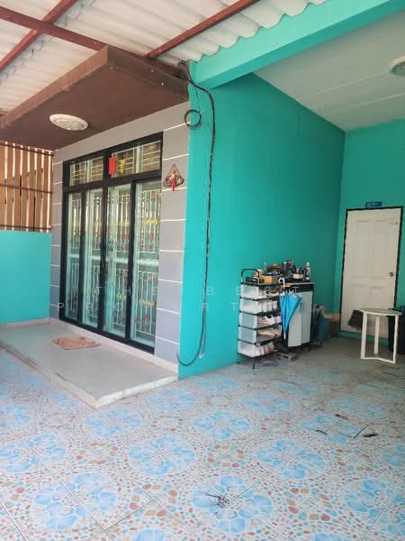 หมู่บ้านไอวี่ทาวน์2 พนัสนิคม (Ivy Town2), Chon Buri (Pattaya), Kut Ngong, Phanat Nikhom, Chon Buri (Pattaya), 3 Bedrooms, 120 sqm, Townhouse For Sale, by The Best Property หนุ่ย, 500340771 - DDproperty.com