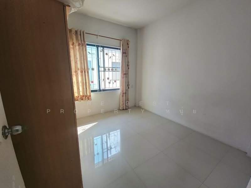 หมู่บ้านไอวี่ทาวน์2 พนัสนิคม (Ivy Town2), Chon Buri (Pattaya), Kut Ngong, Phanat Nikhom, Chon Buri (Pattaya), 3 Bedrooms, 120 sqm, Townhouse For Sale, by The Best Property หนุ่ย, 500340771 - DDproperty.com