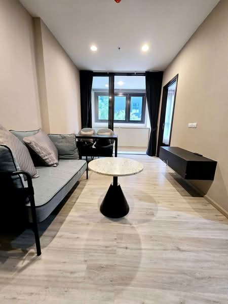 XT Huaikhwang, Bangkok, 244 Ratchadaphisek Road, Huai Khwang, Bangkok, 1 Bedroom, 35 sqm, Condo For Rent, by Papavalin Techatanaphuwit, 500340772 - DDproperty.com