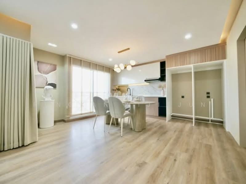 The Winning Tower, Bangkok, 958 Sukhumvit 71 Road, Khlong Tan Nua, Watthana, Bangkok, 2 Bedrooms, 82 sqm, Condo For Sale, by Rungkan Wijitjun, 500340864 - DDproperty.com
