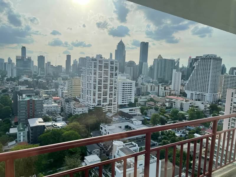 Lake Green, Bangkok, 199 Sukhumvit Soi 8, Khlong Toei, Bangkok, 2 Bedrooms, 125 sqm, Condo For Sale, by Pemika Aukkaraleekul, 500340902 - DDproperty.com