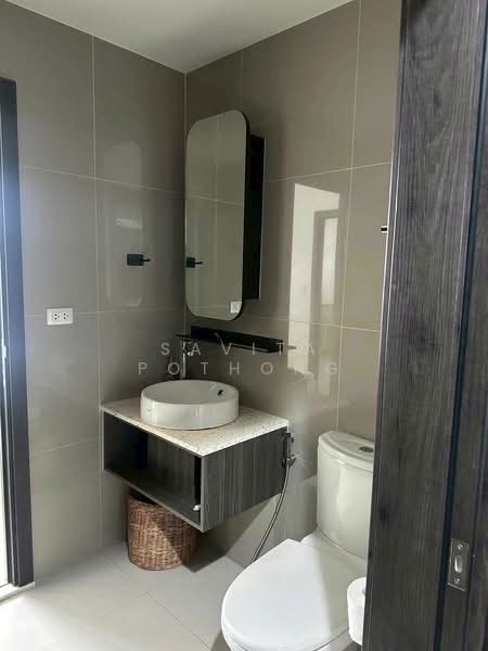 XT Huaikhwang, Bangkok, 244 Ratchadaphisek Road, Huai Khwang, Bangkok, 1 Bedroom, 35 sqm, Condo For Rent, by Savita Pothong, 500340924 - DDproperty.com