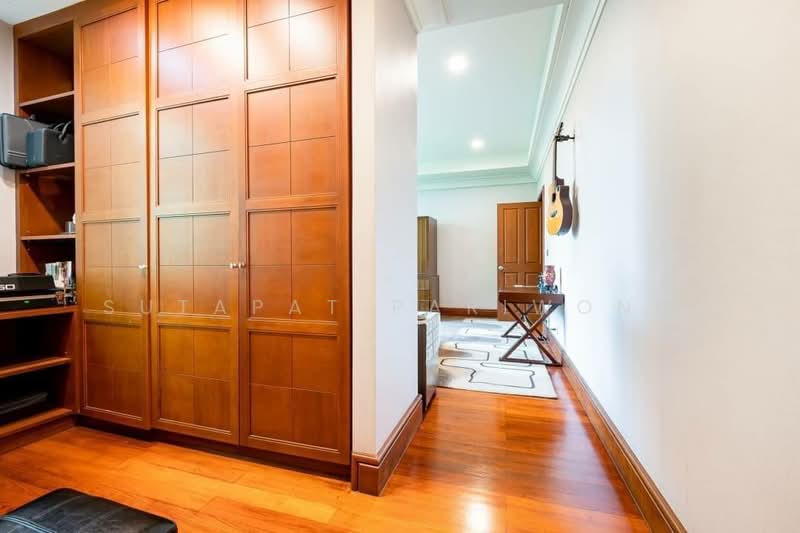 Baan Sansiri Sukhumvit 67, Bangkok, 32 Soi Sukhumvit 67, Phra Kanong Nua, Watthana, Bangkok, 5 Bedrooms, 560 sqm, Single Detached House For Sale, by Sutapat Pariwong, 500340962 - DDproperty.com