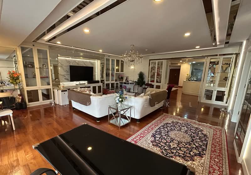 Las Colinas, Bangkok, Sukhumvit 21 Road, Khlongtoei Nua, Watthana, Bangkok, 2 Bedrooms, 186 sqm, Condo For Sale, by Pemika Aukkaraleekul, 500341018 - DDproperty.com