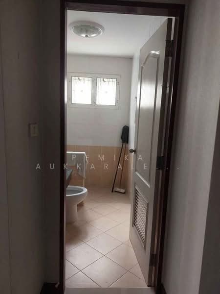 undefined, Bangkok, Praborommaharatchawang, Phra Nakhon, Bangkok, 3 Bedrooms, 300 sqm, Single Detached House For Sale, by Pemika Aukkaraleekul, 500341088 - DDproperty.com