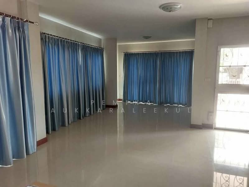 undefined, Bangkok, Praborommaharatchawang, Phra Nakhon, Bangkok, 3 Bedrooms, 300 sqm, Single Detached House For Sale, by Pemika Aukkaraleekul, 500341088 - DDproperty.com