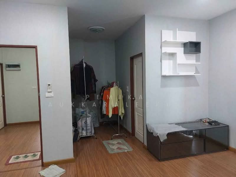 undefined, Bangkok, Praborommaharatchawang, Phra Nakhon, Bangkok, 3 Bedrooms, 300 sqm, Single Detached House For Sale, by Pemika Aukkaraleekul, 500341088 - DDproperty.com