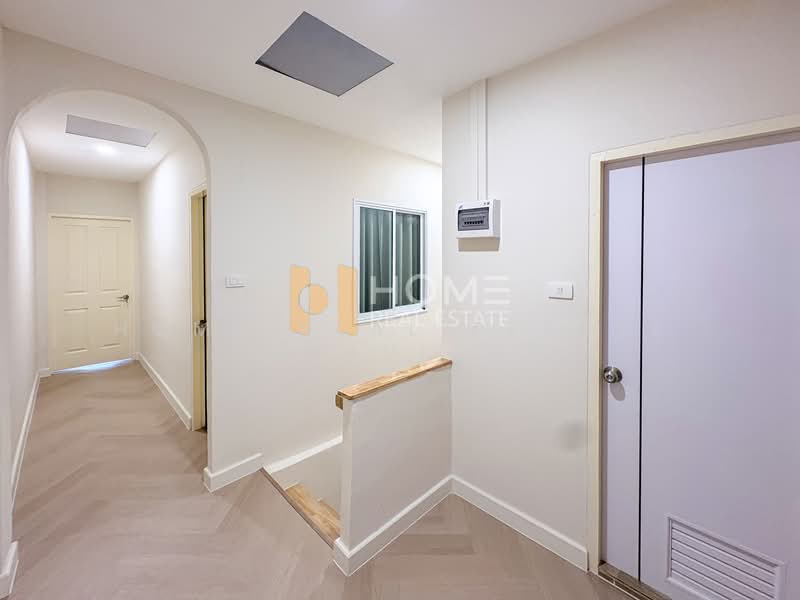 Townhouse Chokchai 4 Soi 81, Bangkok, Lat Phrao, Bangkok, 3 Bedrooms, 200 sqm, Townhouse For Sale, by HOME Real Estate Service, 500341130 - DDproperty.com