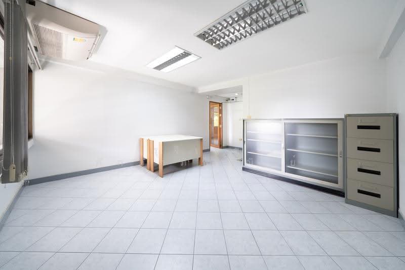 Royal Park Condominium, Bangkok, 41 Soi Phahonyothin 8, Samsen Nai, Phaya Thai, Bangkok, 5 Bedrooms, 206 sqm, Condo For Sale, by Rujirake Sakdapipanich, 500341183 - DDproperty.com