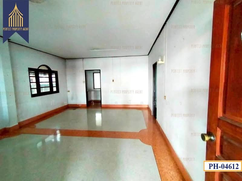 บ้านเดี่ยว 2 ชั้น เคหะนคร 3 ตามสภาพ ฟรีโอน พัฒนาการ 50, Bangkok, Suan Luang, Bangkok, 4 Bedrooms, 150 sqm, Single Detached House For Sale, by ปภัชญา ธนัตถ์ภรณ์, 500341206 - DDproperty.com