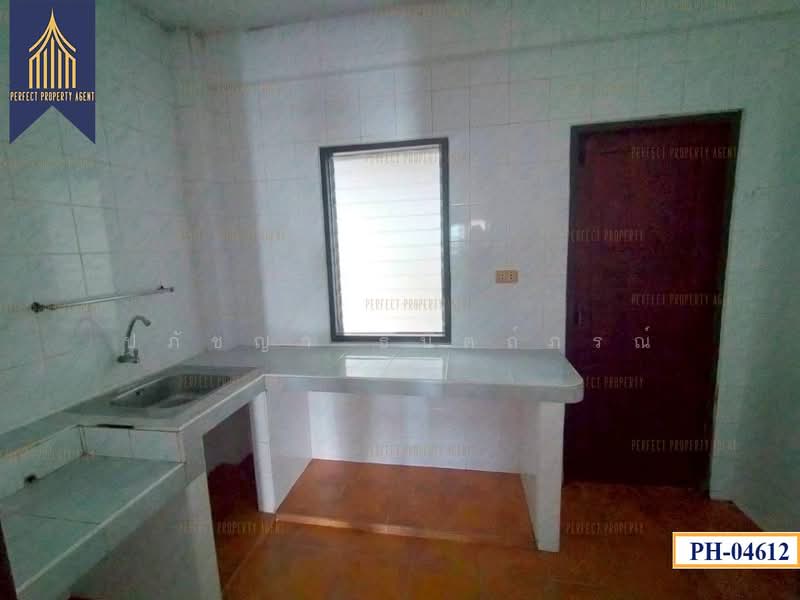 บ้านเดี่ยว 2 ชั้น เคหะนคร 3 ตามสภาพ ฟรีโอน พัฒนาการ 50, Bangkok, Suan Luang, Bangkok, 4 Bedrooms, 150 sqm, Single Detached House For Sale, by ปภัชญา ธนัตถ์ภรณ์, 500341206 - DDproperty.com