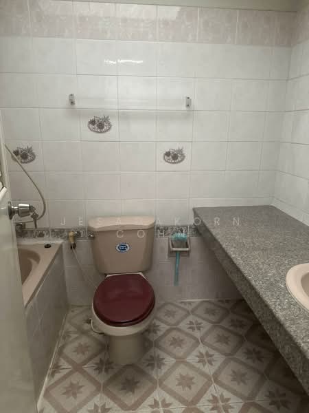 4-BR Townhouse, Bangkok, Chorake Bua, Lat Phrao, Bangkok, 4 Bedrooms, 325 sqm, Townhouse For Sale, by Jesadakorn Cohn, 500341246 - DDproperty.com